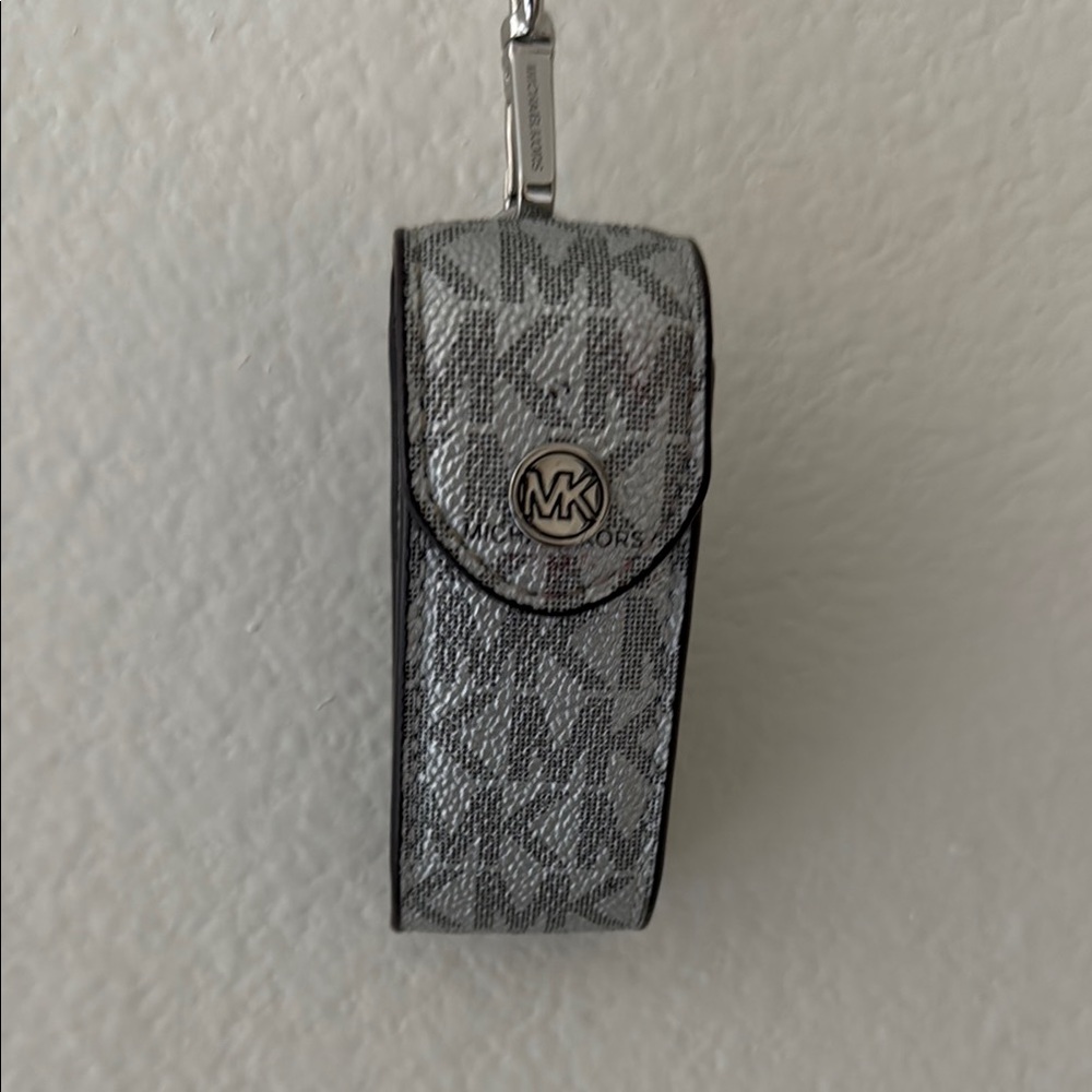 Michael Kors Silver Key Card Holder with Monogram